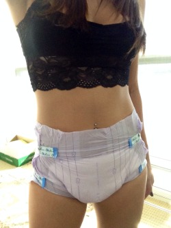 diaperbabe:  Purple is one of my favorite colors 💜 