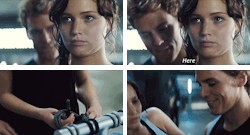 eala-musings:  an-endless-string:  romesfall-deactivated20210223: Catching Fire Deleted Scenes: FINNICK TIES KNOT SC 119 &ldquo;…the best knot to know in the arena.&rdquo;  WHY WOULD YOU DELETE THAT. IT SHOWS HES MORE THAN AN ASSHOLE.  Foreshadowing