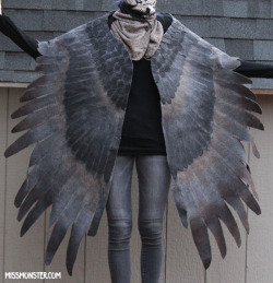 dokidoki-jennu-hime:whimsy-cat:Wing shawls by MissMonsterMel. I would feel majestic as fuck wearing one of these.
