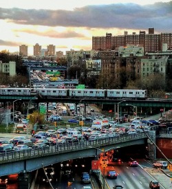 wanderingnewyork: A No. 4 train crosses the Cross Bronx Expressway.  The train was the only thing moving here. @nytransitmuseum 