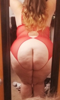 42ds:  42ds:  Making plans for husband’s return home in a couple days. Those plans might involve this assless teddy… and this position.   Anyone wanna see the front?  Lemme know… (L / RB /F)  Monday moonday! 