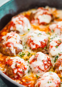 do-not-touch-my-food:  Meatball Parmesan