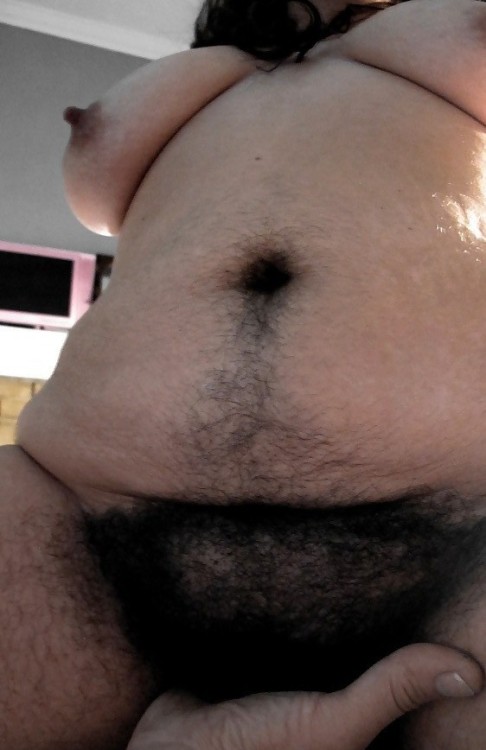 Bbw with a wet hairy muff