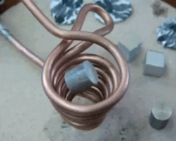 ipopipoi:  fencehopping:  Melting aluminum with an electromagnet.  I feel itIt’s my time… to shine!*sploot*