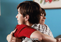 zooeydeschanel:  Jessica Day → how to say “I love you” back