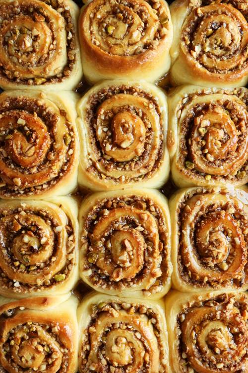 candid-appetite:  Baklava Cinnamon Rolls are up on the blog today and they’re every bit as delicious and decadent as traditional baklava! Follow me on Instagram (@jonjon33) for more!