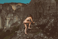 The Climb.Unlock this awesome 30+ image photo set on my Patreon! A ŭ subscription is all it takes to snag these breathtaking fine art images. https://www.patreon.com/posts/4240821photo: noisenestmodel: Theresa Manchester