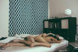 soloverdades:  Me gustaría dormír así contigo, sin tener que preocuparnos por la hora…