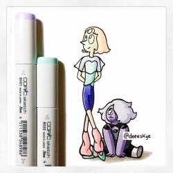 deeeskye:  A small doodle of 80’s Pearl and Amethyst 💙 
