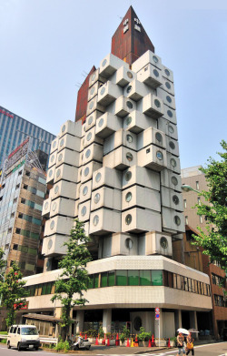 paysagearchitectural:  NAGAKIN CAPSULE TOWER Architect : Kisho Kurokawa Location: Tokyo, Japan Start Project : 1970 Project Complete: 1972 