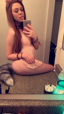 translucent-tragedy:I’m so in love with my new fox tail💘