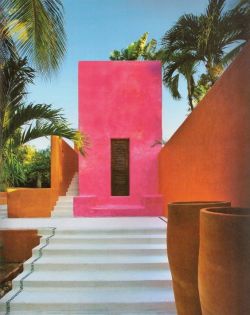 palmvaults:  Casa Torre of Diego Villasignor, Mexico.