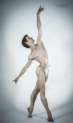 balletboys1:  Benjamin Poirier Compañía Nacional de Danza (España)          