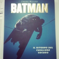Batman Il Cavaliere Oscuro&hellip; L'ho cercato per tanto tempo. Un grande grazie a Marco #Batman #thedarkknight #comics #fumetto #Legend #pieceofart #frankmiller #batmanvsuperman