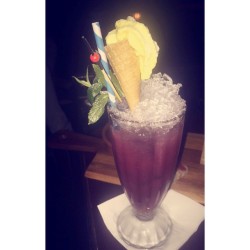 Another amazing cocktail from last week!💜💜💜💜💜  #alcohol #amazing #australia #cocktails #cone #drinking #happy #love #sydney #purple #icecream #icecreamcocktail