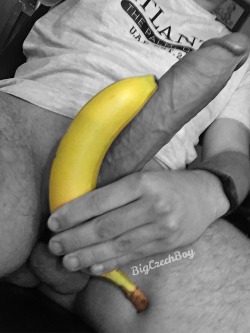 bigczechboy:Me and banana ;)