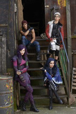 oreotte:  Disney Channel is making a movie called The Descendants Premiering in 2015, the Disney Channel Original Movie will tell the story of the villains’ kids, who are all about the same age and are all enrolled in the same school  Great concept.Looks