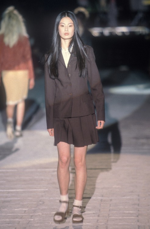 celebritycokenose:    Manami Takahashi @ Philosophy di Alberta Ferretti Spring/Summer, 1997 Ready-to-Wear