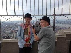 pantsareforassholes:  digg:  Ian McKellen and Patrick Stewart are best friends and it’s perfect.  These two are so cool. 
