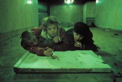 mystic0wl:  Homeless children living in an underground passage under the Pouchkine Square. Moscow, 1992. © Lise Sarfati 