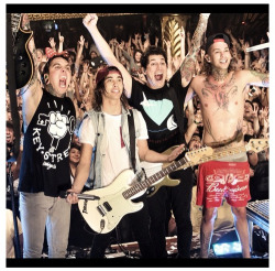 onehundred-vicless-nights:  0fpierceandsirens:  confessionsfortheselfish-ptv:  Pierce The Veil… ya done good boys, ya DONE good. ALTERNATIVE PRESS 2012 READER’S POLL RESULTS - Overall Artist of the Year - Live Band Of The Year - Song Of The Year (King