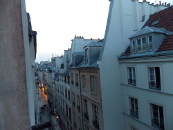 mild-bloom:  rohyals:  feahrs:  dulcetive:  treegrrrl:  treegrrrl:  i miss paris  woo 1000 notes  What do you expect, it is fucking Paris!  perf  I need to be here  oh god this place gets me so emotional i love it so damn much  