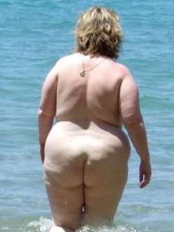 Ever notice how sexy fat old women look from the rear?Find Your Senior Sex Partner Here!