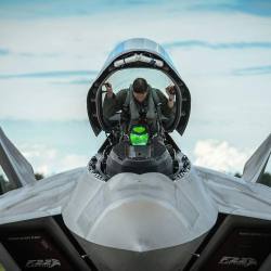 airsoftgrenades:  An F-22 pilot from the 95th Fighter Squadron based out of Tyndall Air Force Base, Fla., gets situated in his aircraft prior to taking from Ämari Air Base, Estonia, Sept. 4, 2015, during a brief forward deployment. [1080x1080] —- Military