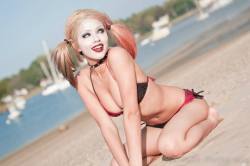 fallinguptherabbithole:  Harley Quinn Beach Shoot by Kitty Young Cosplay 