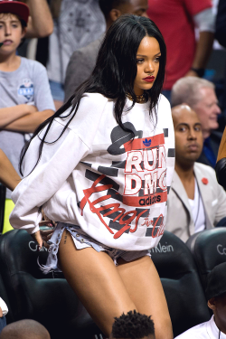thefinestbeauties:  Rihanna Fenty