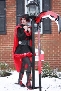 sun-wukong-rwby:  It snowed today and wow, this photo means so much to me~ I love cosplaying Ruby so much. Thanks to you, Monty, I finally have a way to feel comfortable in my skin..  Please reblog for me. I’d really appreciate reblogs over likes. Thank