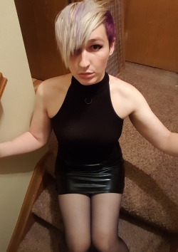 turtlesaredandy:  Took some shots featuring some pantyhose and a skirt that were gifts from two different followers.I never usually wear hose, I totally thought they were going to rip immediately as I was trying to get them on. I think they look a lot