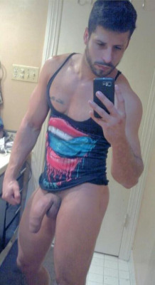 gaycummings:  kayythree:  tore-up-ass:  Follow for rough &amp; sexy pix :)   Damn  I”ll take it! I’ll take it! RATING : 9.3/10