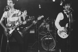 astralsilence:  Johnny Thunders &amp; The Heartbreakers photographed by Erica Echenberg. 