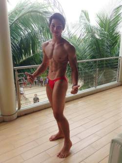famemonsteratsg:  He can toss me around in his bed all he wants… photo source from xinmsn.com on facebook…MANHUNT 2013: Meet Harry, the competition’s youngest contestant! Harry is currently a poly student and a male cheerleader whose specialty is