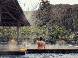 soakingspirit: hey.lo_high.low The mountainside escape ♨️🧖 #onsen #hotsprings #ryokan #japan#winter #steamy #relaxation #kyoto #kurama#naked #nothingatall #treatyoself 