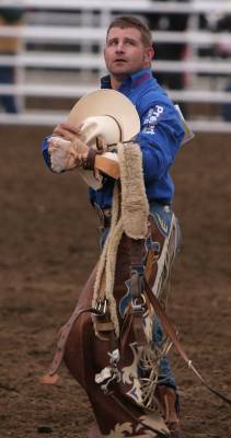 txcwbysexy:  texasbrisket:  redneck417:  STUD  Hey Cowboy…..Forgot my horse,can I ride you instead?  Hot 