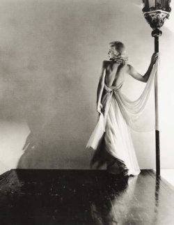 dancing-shadow:  Ginger Rogers by Horst P. Horst, 1936 