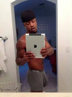babyfacebaee:  musclefeign:  dominicanblackboy:  Damn bruhbruh! Put all of that down your throat! 😶😉😍😜  Wow  Fr ?
