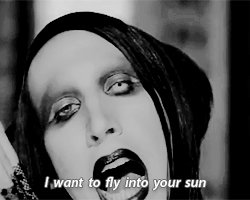 bitchtoss: long hard road out of hell / marilyn manson