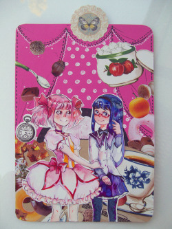 invincible-chimi-pie:  my new postcard with madoka and homura. my sweet girls, love them soo much ;______; 