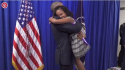 fuckcornflakes:  misstaylorsaid:  bobabaddie:  chrissongzzz:  Little Miss Flint met both Trump and Obama this year.  She looks so happy to see Obama but terrified holding trump’s hand 😂😂😂😂   She’s snot even holding his hand, he’s grabbing
