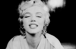facts-i-just-made-up:  making-medicine-sick:  facts-i-just-made-up:  The only known film footage of Marilyn Monroe.The reclusive Monroe lived in a time long before the Paparazzi and cell phone cameras, so despite her famous presence on stage, few people