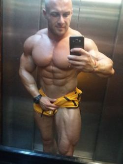 bigbodybuilderboys:  boy texted me that he got hard and I told him to take a selfie to show me how hard he is