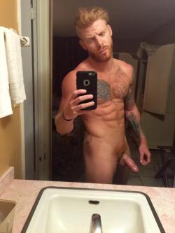 gingerobsession:  Bennett Anthony showing that gingers run the world.Also that no matter what guy stands up close to him, he will always be the one who gets noticed and desired by everyone.