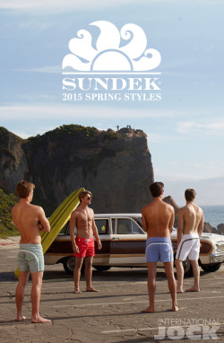 internationaljock:    Surf’s up! With its instantly recognizable rainbow in back, the Sundek board short is a beachwear classic. New 2015 styles now available: http://bit.ly/SundekSwim