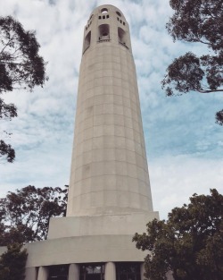 Coit Tower #phallus #sf  (at The Coit Tower) https://www.instagram.com/p/Bodc_1ygdZD/?utm_source=ig_tumblr_share&amp;igshid=t6a1513e8zk2