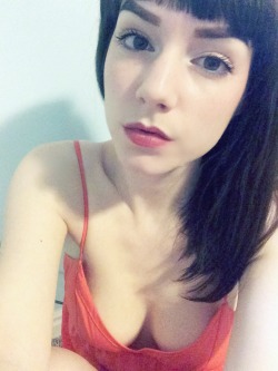 cynthia-darling:  Sorry I’ve been neglectful, I’m in the process of moving!