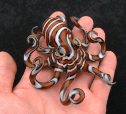fuckyeahreddit:  Glass Octopus 