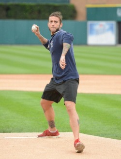 joannhutch1976:  Cm punk throws out the first pitch prior to the game between KC royals and the Detroit tigers at comerica park on September 15th 2013.   And can we appreciate the 3rd pic look at that ass omg.